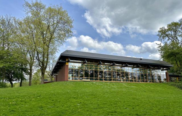 Aussenaufnahme der Schwimmhalle Preetz